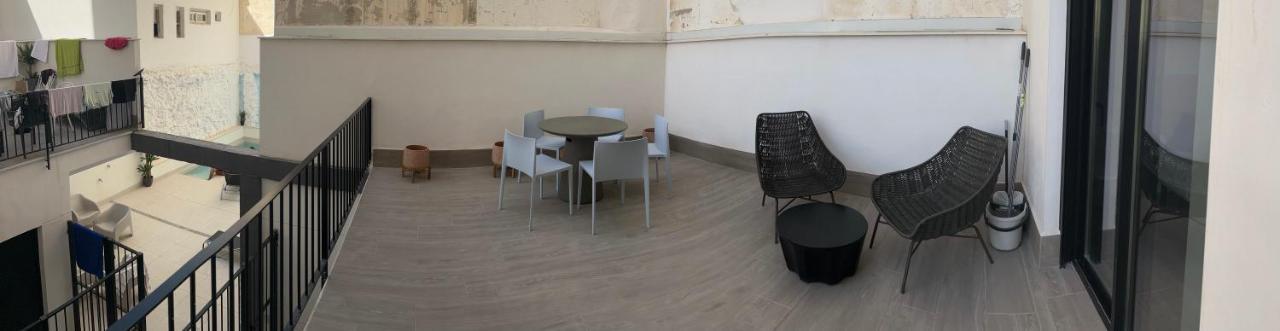Apartamentos Breton 17 Suite Con Terraza Alicante Eksteriør billede