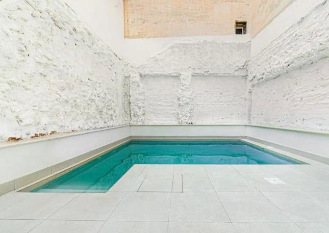 Apartamentos Breton 17 Suite Con Terraza Alicante Eksteriør billede