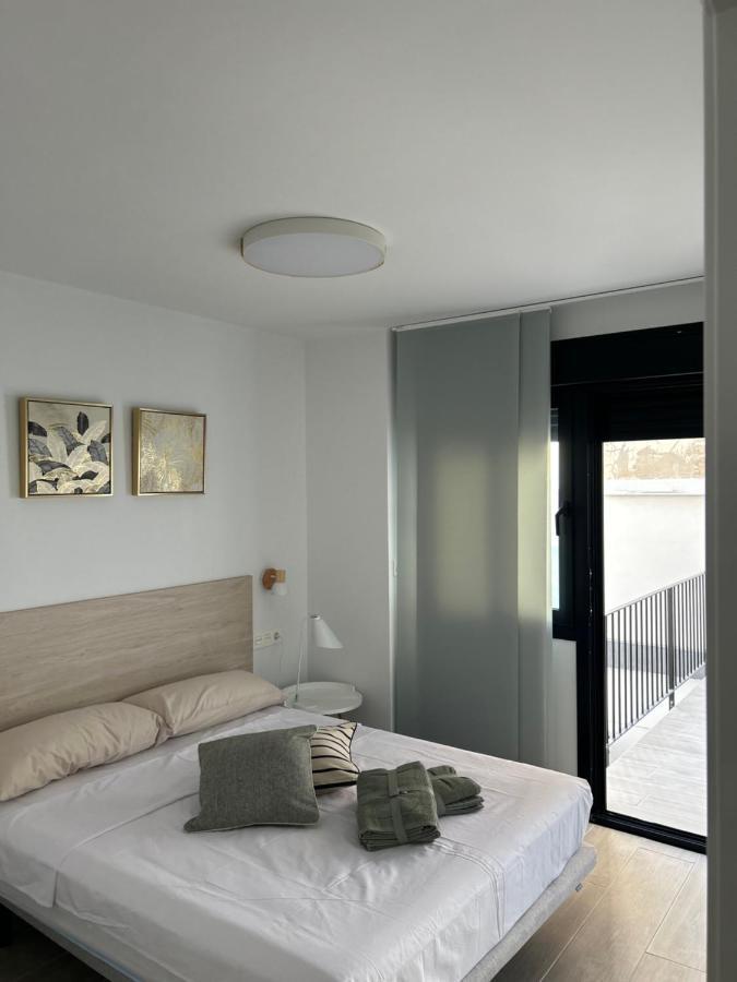 Apartamentos Breton 17 Suite Con Terraza Alicante Eksteriør billede